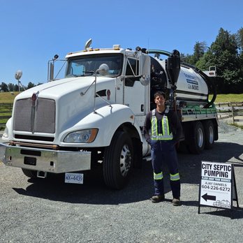 City Septic Pumping - The truck you will see with its operator - Septic Services Near Me City Septic Pumping - The truck you will see with its operator - Septic Services Near Me