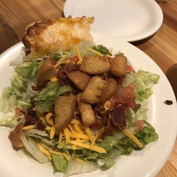 The Riff Raff Bar and Grill - Side salad with garlic cheese toast - Bars Near Me - Greer, South Carolina