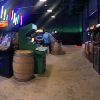 Cidercade Arlington - LOTS OF MACHINES - this in just one of the rooms - Arcades Near Me - Arlington, Texas Cidercade Arlington - LOTS OF MACHINES - this in just one of the rooms - Arcades Near Me - Arlington, Texas