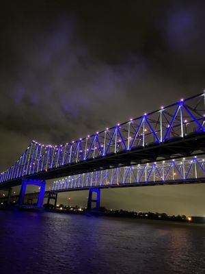 Paddlewheeler Creole Queen by null