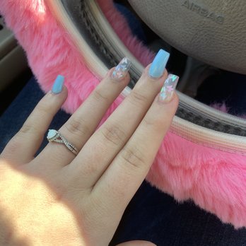 One Stop Salon - Nail Salons Near Me - Moline, Illinois