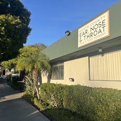 North County Ear, Nose, & Throat, Head & Neck Surgery - Front of Building at North County Ear Nose & Throat, Head & Neck Surgery in Vista, CA.
