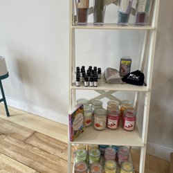 Duchess's Psychic Readings N Crystal Gifts - Incense,candles, Essential oils, tarot cards,and incense. All for sale