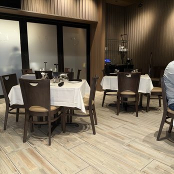 Los Ranchos - Interior - Steakhouses Near Me - Coral Gables, Florida Los Ranchos - Interior - Steakhouses Near Me - Coral Gables, Florida