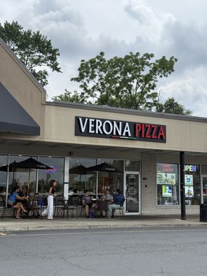 Verona Pizza by null