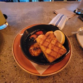 Monkeypod Kitchen by Merriman - New American Near Me - Kihei, Hawaii