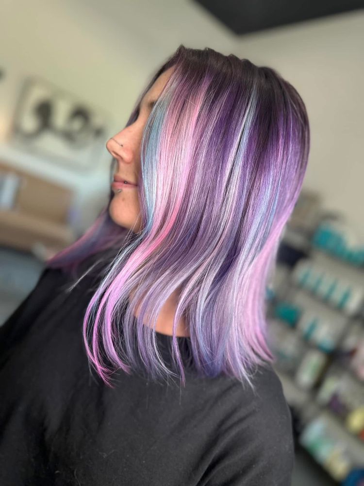 Ali Vei Salon Image