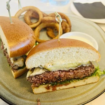 Shorebird - Black Angus Burger - Breakfast & Brunch Near Me - Sedona, Arizona Shorebird - Black Angus Burger - Breakfast & Brunch Near Me - Sedona, Arizona