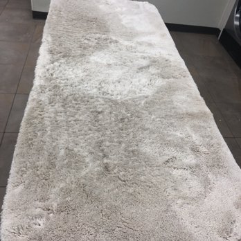Laundromat - Smaller rug.  Light beige. - Laundromat Near Me - Indianapolis, Indiana