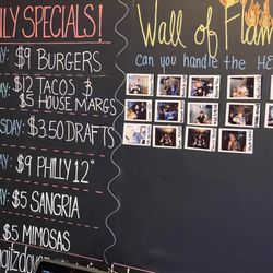 Wing Itz - Well if Flames for those who like it HOT!