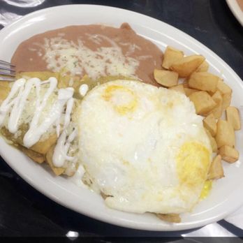 De Oro La Puerta - Chilaquiles con salsa verde! So good with a spicy kick!!! - Mexican Near Me - Brea, California De Oro La Puerta - Chilaquiles con salsa verde! So good with a spicy kick!!! - Mexican Near Me - Brea, California
