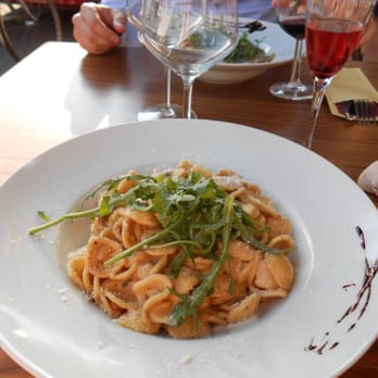 Il Nobile - Orecchiette avec bresaola, crème de truffe, pignons de pin et roquette - Italian Near Me - Ixelles, BRU Il Nobile - Orecchiette avec bresaola, crème de truffe, pignons de pin et roquette - Italian Near Me - Ixelles, BRU