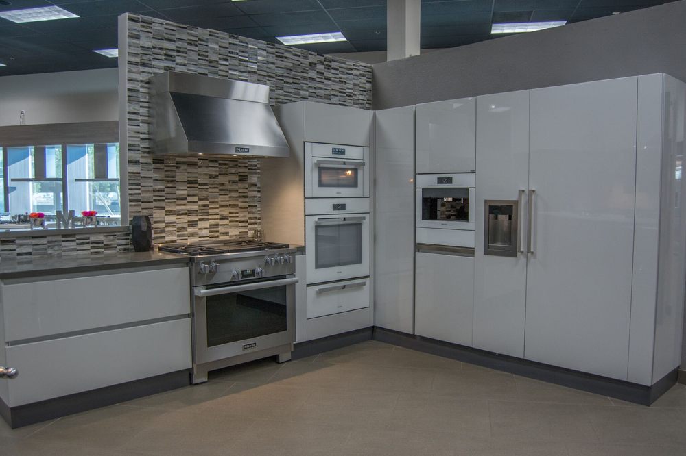 MONARK PREMIUM APPLIANCE CO. CLOSED Updated August 2024 120