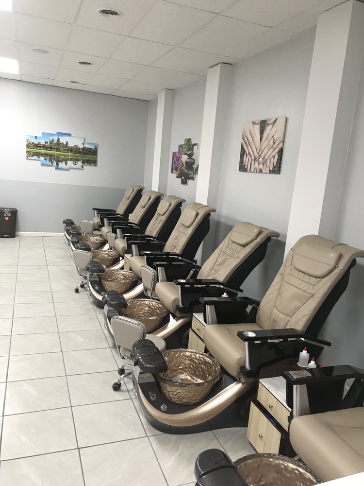 BRILLIANT NAILS & SPA Updated April 2024 2522 Neuse Blvd, New Bern