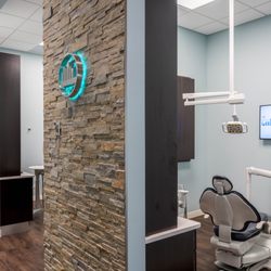 Chicago Dental Studio - Clean & High Tech Dental Office