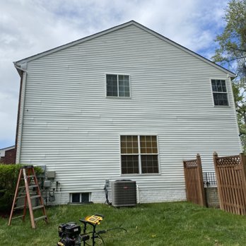 Rileys Applying Pressure - After on a with house - Pressure Washers Near Me