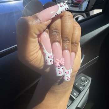 Moonlight Nail Spa - Pretty ! Tracy never disappoints she knows how and what she is doing! Loved my nails - Nail Salons Near Me - Tracy, California
