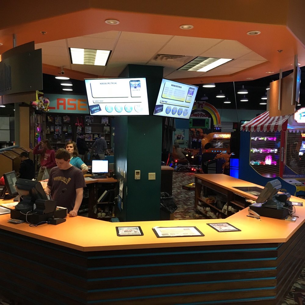Incredible Mo's - the inside of a casino - Pizza Near Me - Grawn, Michigan Incredible Mo's - the inside of a casino - Pizza Near Me - Grawn, Michigan