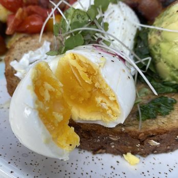 Bluestone Lane Tysons Boro Café - Coffee & Tea Near Me - Mclean, Virginia