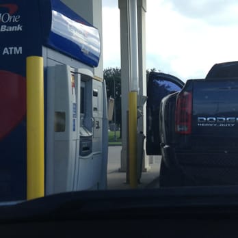 Capital One Bank - What an idiotic idea... The ATM in the same lane as a teller lane. - Banks & Credit Unions Near Me - Chalmette, Louisiana