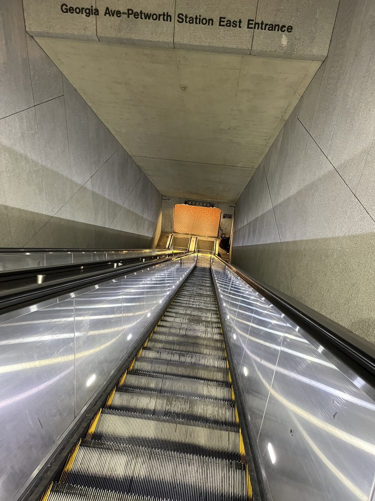 AVEPETWORTH METRO STATION with photos Updated August 2024