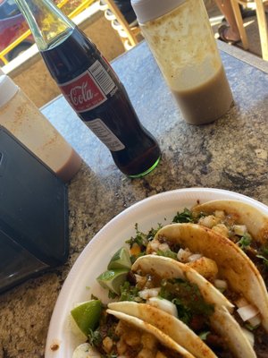 El Abajeño Tacos by null