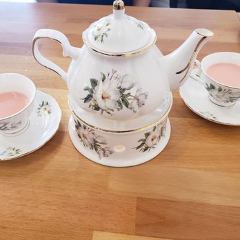 Proper Rose Garden - Potted milk series: rose milk tea - Themed Cafes Near Me - Katy, Texas