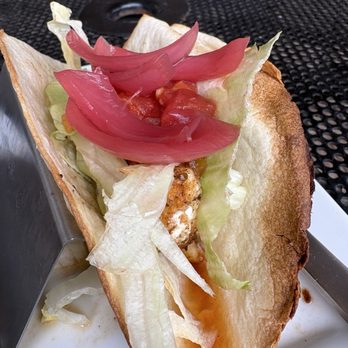 Well Hung Vineyard - Fish tacos - Sandwiches Near Me - Gordonsville, Virginia Well Hung Vineyard - Fish tacos - Sandwiches Near Me - Gordonsville, Virginia