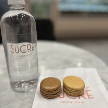 Sucré - Chai and salted caramel macaron - Gelato Near Me - New Orleans, Louisiana Sucré - Chai and salted caramel macaron - Gelato Near Me - New Orleans, Louisiana
