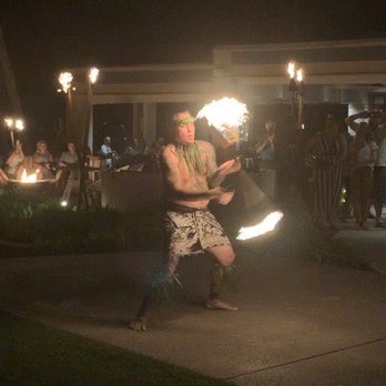 The Banyan Tree - Nightly show in front of the restaurant - Seafood Near Me - Kapalua, Hawaii The Banyan Tree - Nightly show in front of the restaurant - Seafood Near Me - Kapalua, Hawaii