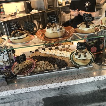 Cinnaholic - Bakeries Near Me - Boca Raton, Florida