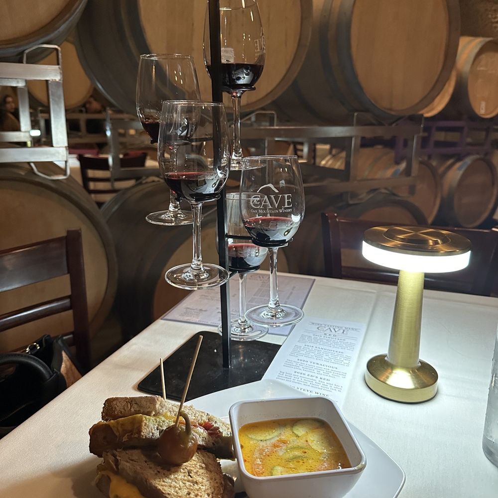 Oak Mountain Winery - Amazing sandwich with chicken chipotle soup...OMG! Mmmmmm! - Wineries Near Me - Temecula, California Oak Mountain Winery - Amazing sandwich with chicken chipotle soup...OMG! Mmmmmm! - Wineries Near Me - Temecula, California