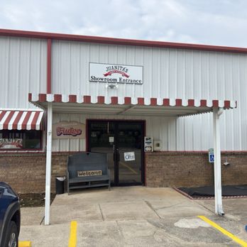 Juanita's Candy Kitchen - Candy Stores Near Me - Arkadelphia, Arkansas Juanita's Candy Kitchen - Candy Stores Near Me - Arkadelphia, Arkansas