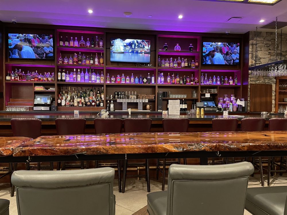 The Wine Room Kitchen & Bar