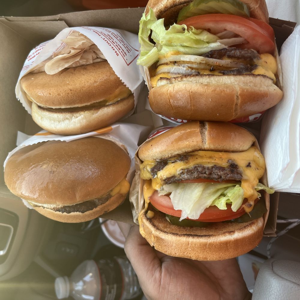 In-N-Out Burger - Two cheeseburgers, two double doubles - Burgers Near Me - Long Beach, California In-N-Out Burger - Two cheeseburgers, two double doubles - Burgers Near Me - Long Beach, California