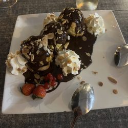 Le Swan - Sweets