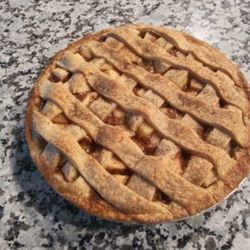 He Sets The Table Bakery - Classic Apple Pie