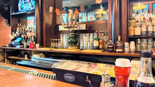 Phoenix Upper Main by null