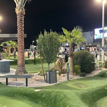 PopStroke - Mini Golf Near Me - Paradise, Nevada