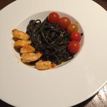 The Decadente - Nero linguine with shrimp - Portuguese Near Me - Lisbon, 11