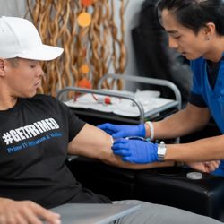 Prime IV Hydration & Wellness - Mesa Northeast - Infusion Specialist working with customer
