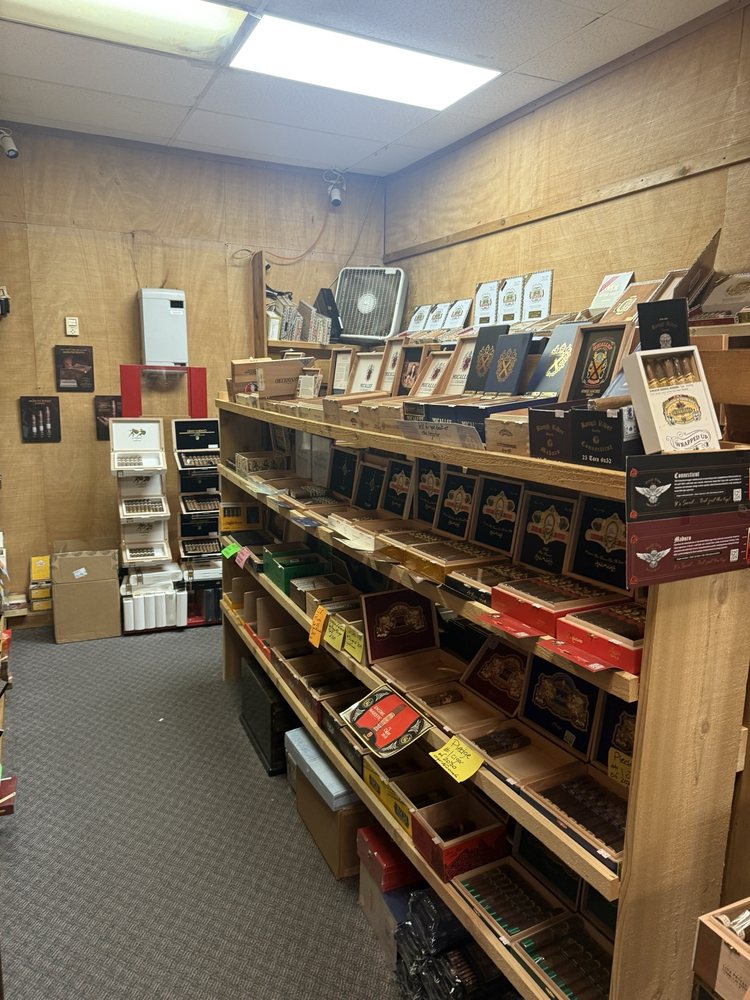 Bucksnort's Cigar Lounge