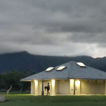 Kualoa Regional Park - The restroom at the far end of the park has lights - Parks Near Me - Kaneohe, Hawaii