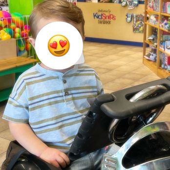 KidSnips - Child hair cut - Toy Stores Near Me - Oak Brook, Illinois