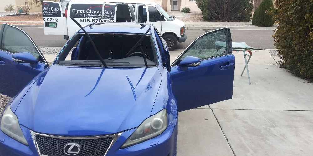 FIRST CLASS AUTO GLASS Albuquerque, New Mexico Auto Glass Services
