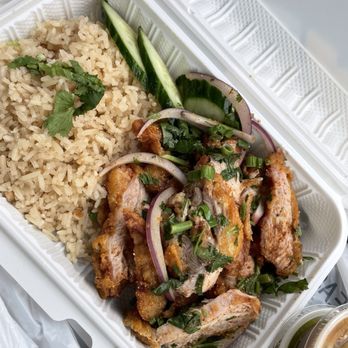 Ko Noom - Spicy chicken - Food Trucks Near Me - Richmond, Virginia