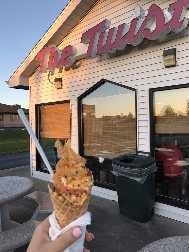 TWIST Updated July 2024 10 Photos & 22 Reviews N1716 Hyacinth Ln