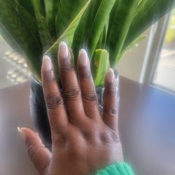 V Nail Spa - Inside the nail salon