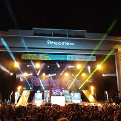 Starlight Bowl - Sold out show .. Yachtley Crew