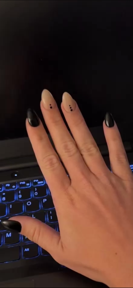 Kute Nails Spa Logo